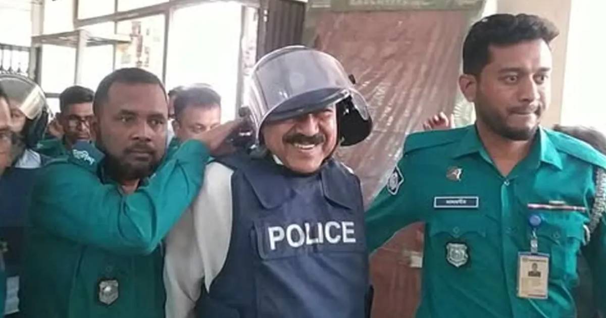 আগামী নির্বাচনে অংশ নিতে দোয়া চাইলেন শাহজাহান খান